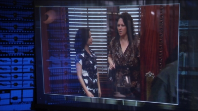bones8x21_0993.jpg