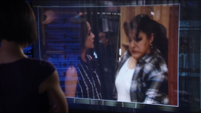 bones8x21_1064.jpg