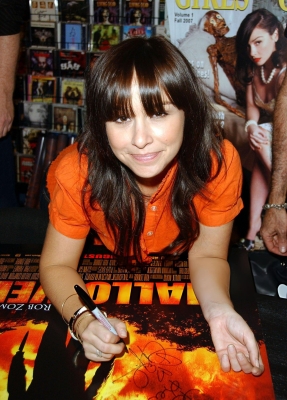 Dark_Delicacies_Party_for_Issue__2_of_Girls___Corpses_2007_28429.jpg