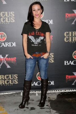 Click to view full size image
==============
Fright_Dome_2012_28229.jpg Fright_Dome_2012_28229.jpg
