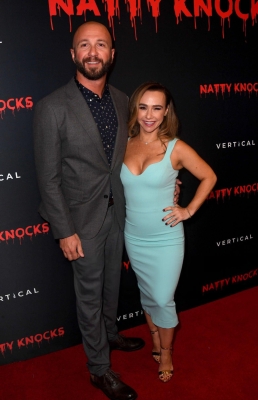 Click to view full size image
==============
Natty_Knocks_LA_Premiere2023_282329.jpg Natty_Knocks_LA_Premiere2023_282329.jpg