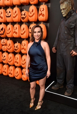 Click to view full size image
==============
Halloween_Ends_Premiere2025_281129.jpg Halloween_Ends_Premiere2025_281129.jpg