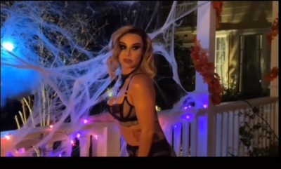 Click to view full size image
==============
DH_Shoot_2_-00290.jpg DH_Shoot_2_-00290.jpg