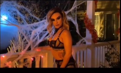 Click to view full size image
==============
DH_Shoot_2_-00319.jpg DH_Shoot_2_-00319.jpg