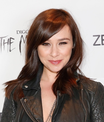 Click to view full size image
==============
Digging_Up_The_Marrow_-_LA_Special_Screening_2015_28329.jpg Digging_Up_The_Marrow_-_LA_Special_Screening_2015_28329.jpg