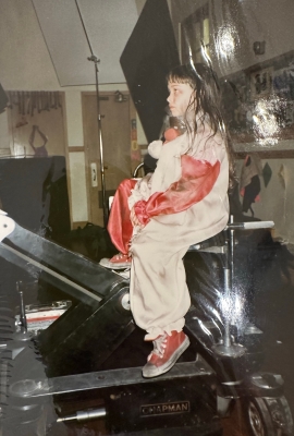 Click to view full size image
==============
Halloween_4_Behind_the_Scenes_281629.jpg Halloween_4_Behind_the_Scenes_281629.jpg